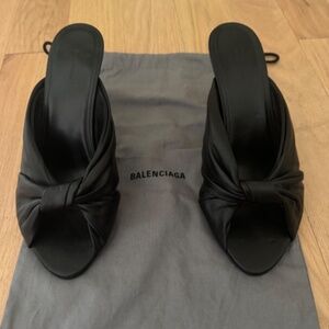 Balenciaga Black Knot Mules Sie 38.5